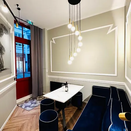 Apartment Cocon Parisien - Face A Louboutin - Chez Nicolas