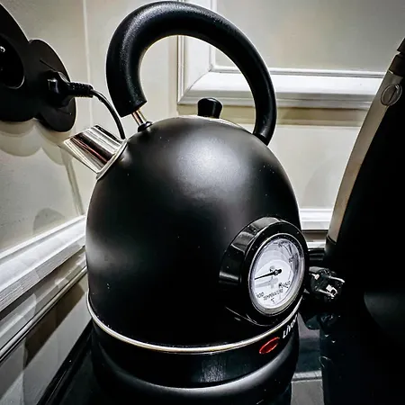 Cocon Parisien - Face A Louboutin - Chez Nicolas * Paris