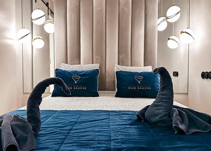 Cocon Parisien - Face A Louboutin - Chez Nicolas Paris